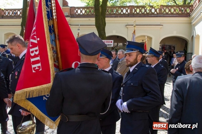 Zdjęcie w galerii na portalu naszraciborz.pl: Strażacy ze Śląska i Opolszczyzny pielgrzymowali do św. Anny  wiadomości z regionu