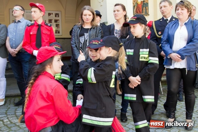 Zdjęcie w galerii na portalu naszraciborz.pl: Strażacy ze Śląska i Opolszczyzny pielgrzymowali do św. Anny  wiadomości z regionu