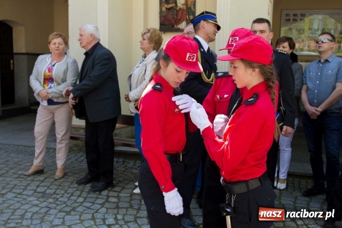 Zdjęcie w galerii na portalu naszraciborz.pl: Strażacy ze Śląska i Opolszczyzny pielgrzymowali do św. Anny  wiadomości z regionu
