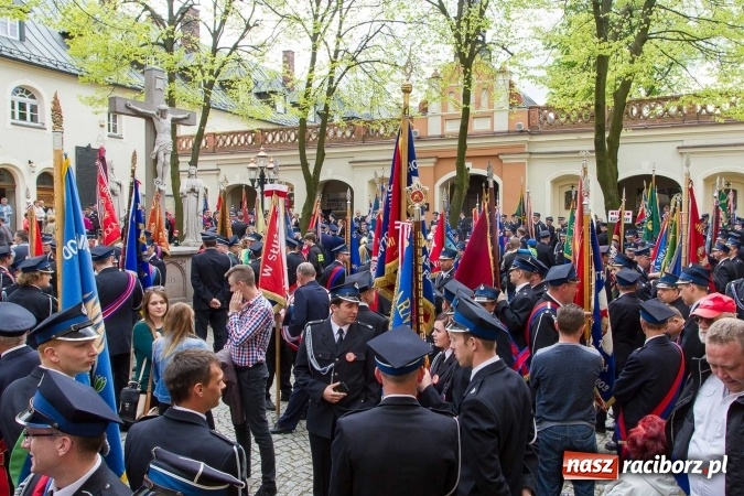 Zdjęcie w galerii na portalu naszraciborz.pl: Strażacy ze Śląska i Opolszczyzny pielgrzymowali do św. Anny  wiadomości z regionu