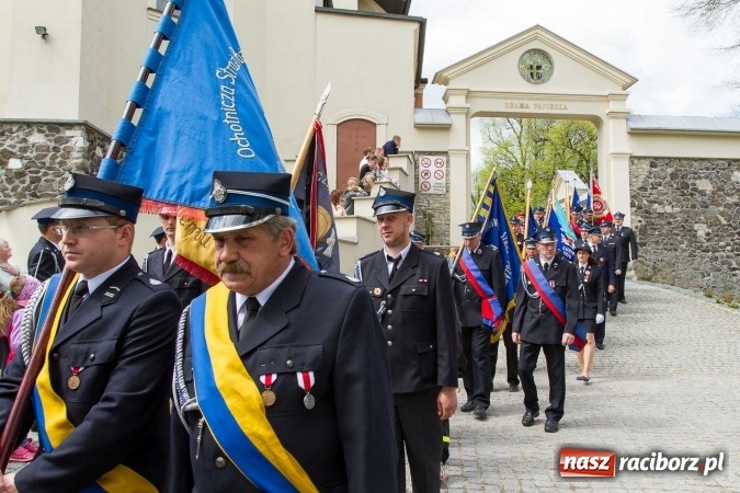 Zdjęcie w galerii na portalu naszraciborz.pl: Strażacy ze Śląska i Opolszczyzny pielgrzymowali do św. Anny  wiadomości z regionu