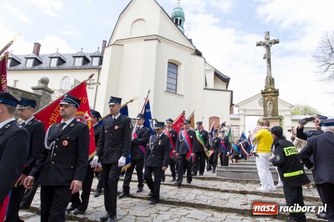 Zdjęcie w galerii na portalu naszraciborz.pl: Strażacy ze Śląska i Opolszczyzny pielgrzymowali do św. Anny  wiadomości z regionu