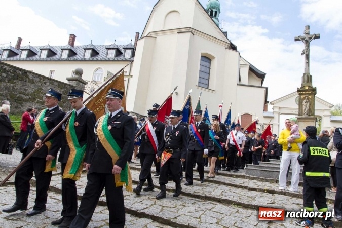 Zdjęcie w galerii na portalu naszraciborz.pl: Strażacy ze Śląska i Opolszczyzny pielgrzymowali do św. Anny  wiadomości z regionu