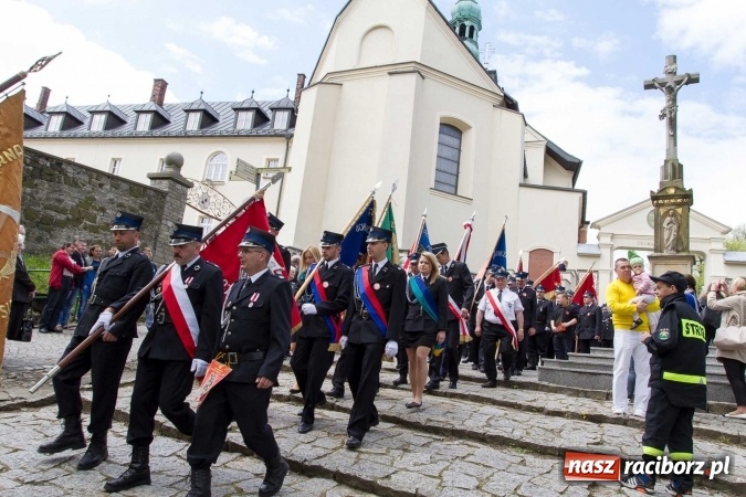 Zdjęcie w galerii na portalu naszraciborz.pl: Strażacy ze Śląska i Opolszczyzny pielgrzymowali do św. Anny  wiadomości z regionu