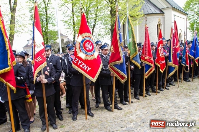 Zdjęcie w galerii na portalu naszraciborz.pl: Strażacy ze Śląska i Opolszczyzny pielgrzymowali do św. Anny  wiadomości z regionu