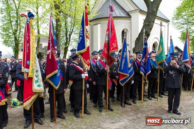 Zdjęcie w galerii na portalu naszraciborz.pl: Strażacy ze Śląska i Opolszczyzny pielgrzymowali do św. Anny  wiadomości z regionu