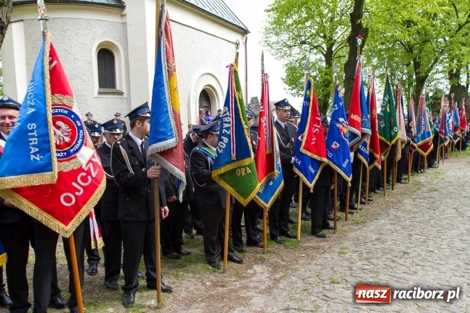 Zdjęcie w galerii na portalu naszraciborz.pl: Strażacy ze Śląska i Opolszczyzny pielgrzymowali do św. Anny  wiadomości z regionu