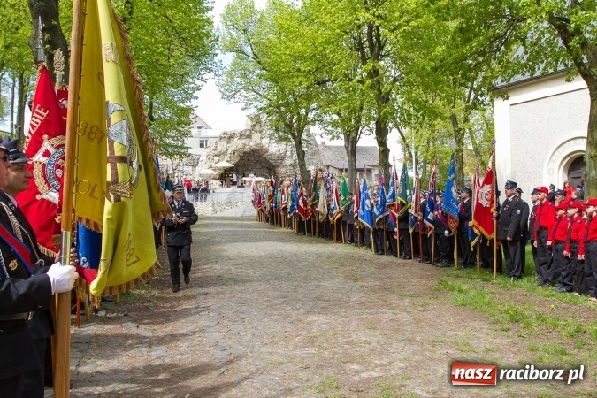 Zdjęcie w galerii na portalu naszraciborz.pl: Strażacy ze Śląska i Opolszczyzny pielgrzymowali do św. Anny  wiadomości z regionu