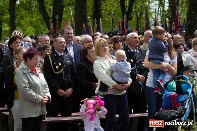 Zdjęcie w galerii na portalu naszraciborz.pl: Strażacy ze Śląska i Opolszczyzny pielgrzymowali do św. Anny  wiadomości z regionu
