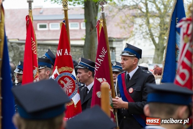 Zdjęcie w galerii na portalu naszraciborz.pl: Strażacy ze Śląska i Opolszczyzny pielgrzymowali do św. Anny  wiadomości z regionu