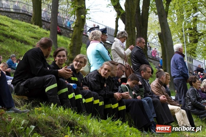 Zdjęcie w galerii na portalu naszraciborz.pl: Strażacy ze Śląska i Opolszczyzny pielgrzymowali do św. Anny  wiadomości z regionu