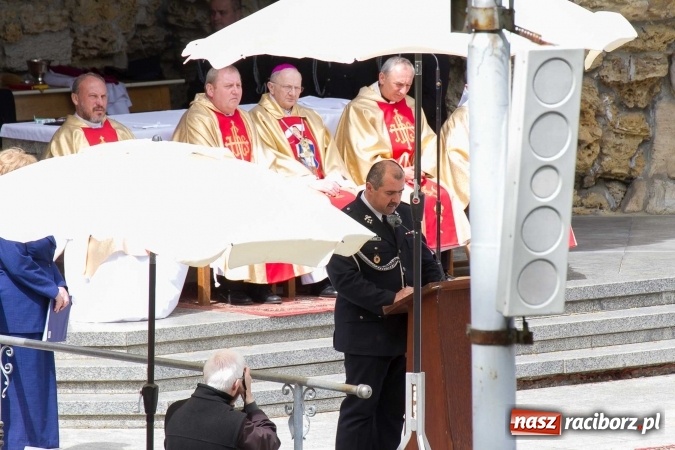 Zdjęcie w galerii na portalu naszraciborz.pl: Strażacy ze Śląska i Opolszczyzny pielgrzymowali do św. Anny  wiadomości z regionu