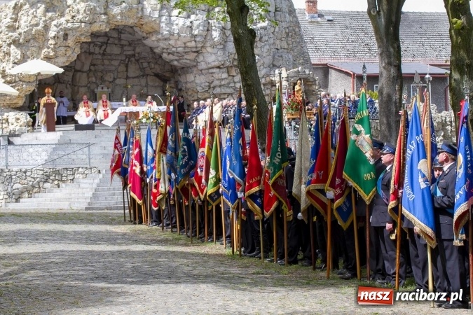 Zdjęcie w galerii na portalu naszraciborz.pl: Strażacy ze Śląska i Opolszczyzny pielgrzymowali do św. Anny  wiadomości z regionu
