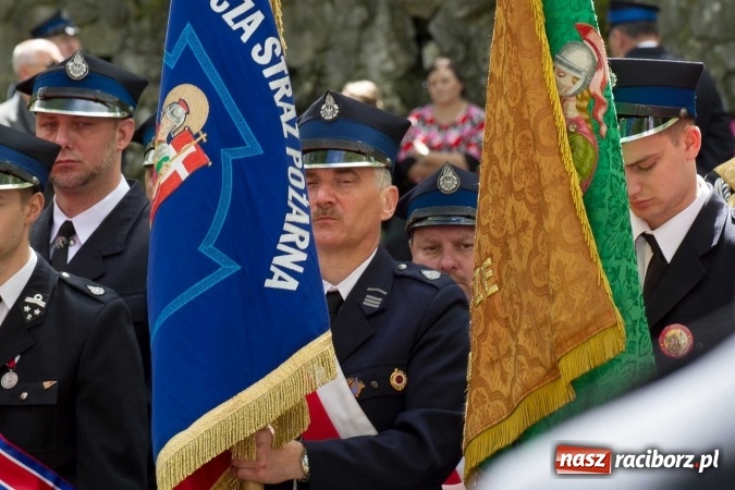 Zdjęcie w galerii na portalu naszraciborz.pl: Strażacy ze Śląska i Opolszczyzny pielgrzymowali do św. Anny  wiadomości z regionu