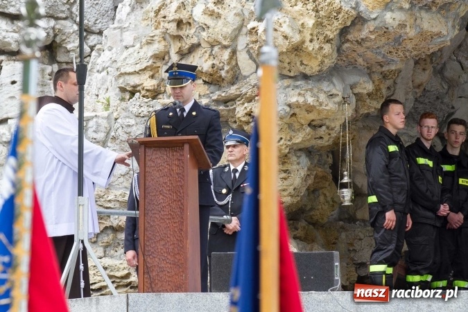 Zdjęcie w galerii na portalu naszraciborz.pl: Strażacy ze Śląska i Opolszczyzny pielgrzymowali do św. Anny  wiadomości z regionu