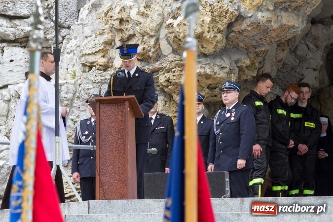 Zdjęcie w galerii na portalu naszraciborz.pl: Strażacy ze Śląska i Opolszczyzny pielgrzymowali do św. Anny  wiadomości z regionu