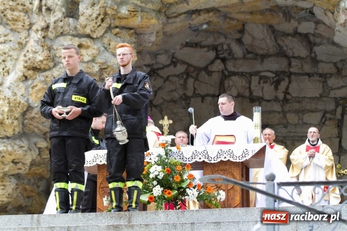 Zdjęcie w galerii na portalu naszraciborz.pl: Strażacy ze Śląska i Opolszczyzny pielgrzymowali do św. Anny  wiadomości z regionu