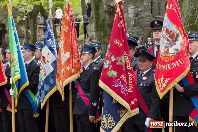 Zdjęcie w galerii na portalu naszraciborz.pl: Strażacy ze Śląska i Opolszczyzny pielgrzymowali do św. Anny  wiadomości z regionu