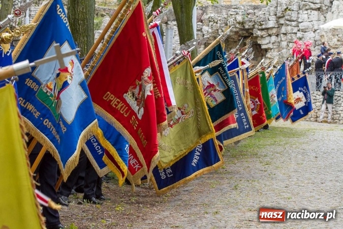 Zdjęcie w galerii na portalu naszraciborz.pl: Strażacy ze Śląska i Opolszczyzny pielgrzymowali do św. Anny  wiadomości z regionu