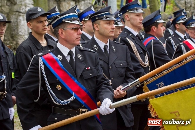 Zdjęcie w galerii na portalu naszraciborz.pl: Strażacy ze Śląska i Opolszczyzny pielgrzymowali do św. Anny  wiadomości z regionu