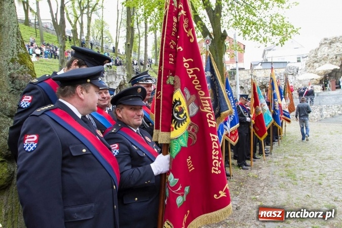 Zdjęcie w galerii na portalu naszraciborz.pl: Strażacy ze Śląska i Opolszczyzny pielgrzymowali do św. Anny  wiadomości z regionu