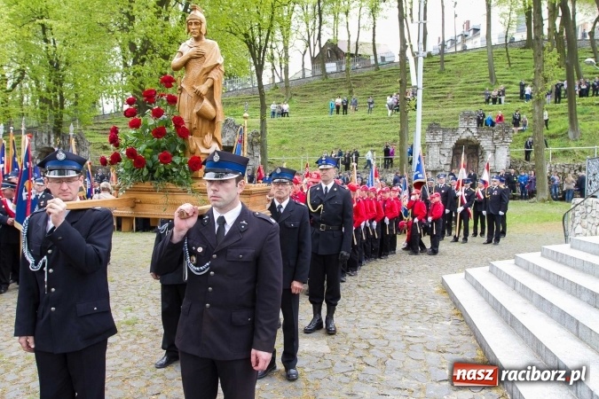 Zdjęcie w galerii na portalu naszraciborz.pl: Strażacy ze Śląska i Opolszczyzny pielgrzymowali do św. Anny  wiadomości z regionu