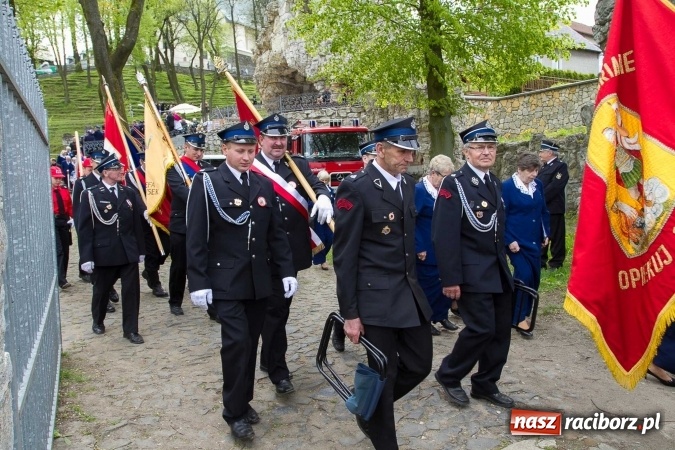 Zdjęcie w galerii na portalu naszraciborz.pl: Strażacy ze Śląska i Opolszczyzny pielgrzymowali do św. Anny  wiadomości z regionu