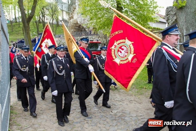 Zdjęcie w galerii na portalu naszraciborz.pl: Strażacy ze Śląska i Opolszczyzny pielgrzymowali do św. Anny  wiadomości z regionu