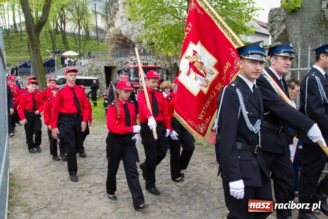 Zdjęcie w galerii na portalu naszraciborz.pl: Strażacy ze Śląska i Opolszczyzny pielgrzymowali do św. Anny  wiadomości z regionu