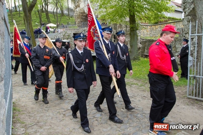 Zdjęcie w galerii na portalu naszraciborz.pl: Strażacy ze Śląska i Opolszczyzny pielgrzymowali do św. Anny  wiadomości z regionu