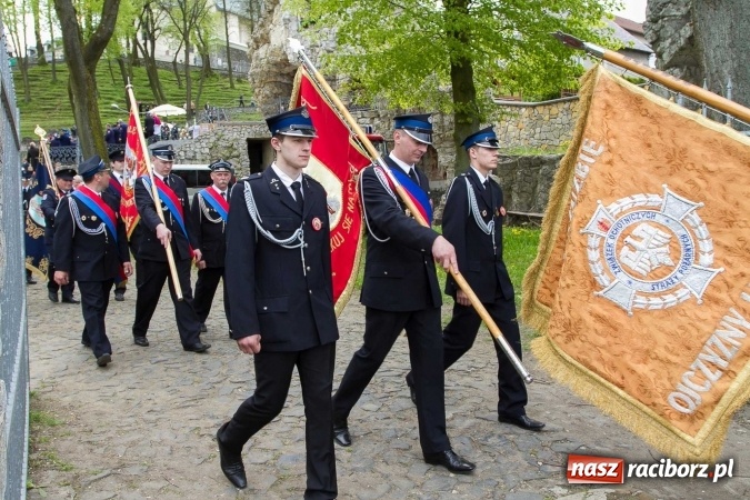 Zdjęcie w galerii na portalu naszraciborz.pl: Strażacy ze Śląska i Opolszczyzny pielgrzymowali do św. Anny  wiadomości z regionu