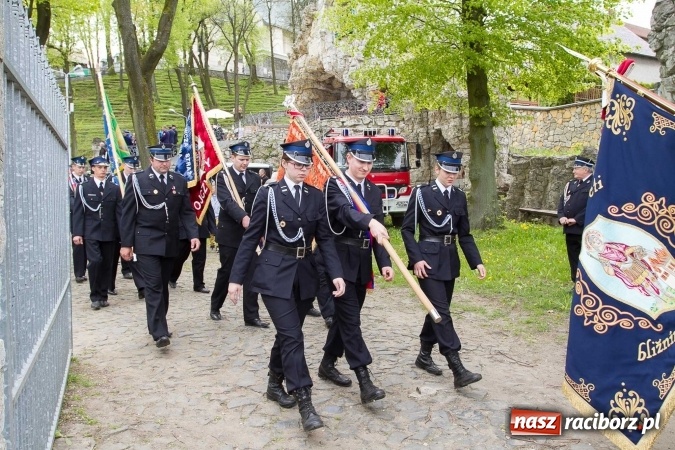 Zdjęcie w galerii na portalu naszraciborz.pl: Strażacy ze Śląska i Opolszczyzny pielgrzymowali do św. Anny  wiadomości z regionu