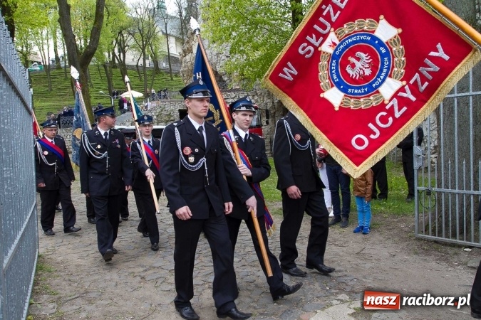Zdjęcie w galerii na portalu naszraciborz.pl: Strażacy ze Śląska i Opolszczyzny pielgrzymowali do św. Anny  wiadomości z regionu