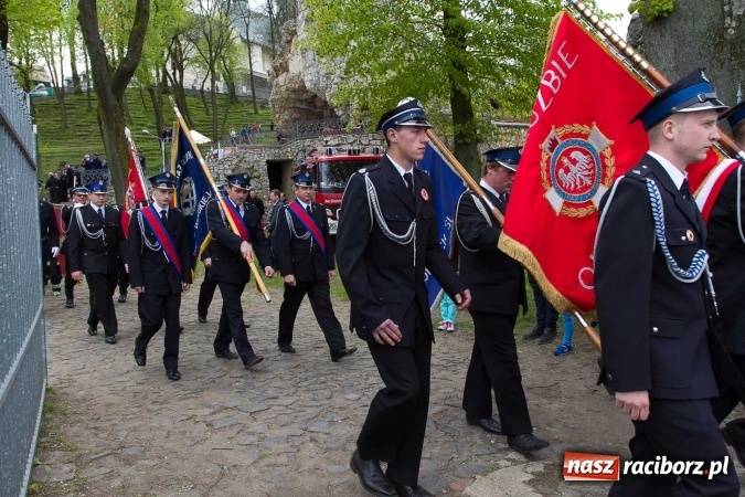 Zdjęcie w galerii na portalu naszraciborz.pl: Strażacy ze Śląska i Opolszczyzny pielgrzymowali do św. Anny  wiadomości z regionu