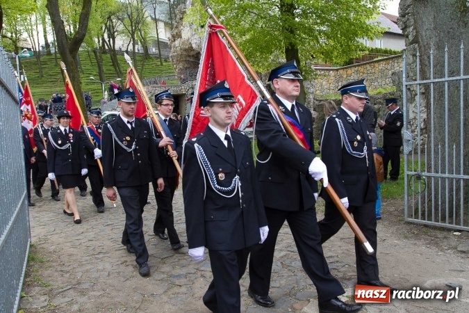 Zdjęcie w galerii na portalu naszraciborz.pl: Strażacy ze Śląska i Opolszczyzny pielgrzymowali do św. Anny  wiadomości z regionu