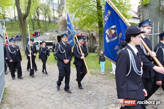 Zdjęcie w galerii na portalu naszraciborz.pl: Strażacy ze Śląska i Opolszczyzny pielgrzymowali do św. Anny  wiadomości z regionu