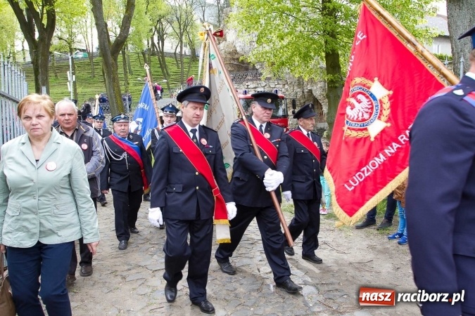 Zdjęcie w galerii na portalu naszraciborz.pl: Strażacy ze Śląska i Opolszczyzny pielgrzymowali do św. Anny  wiadomości z regionu