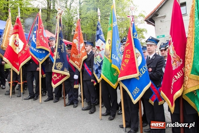 Zdjęcie w galerii na portalu naszraciborz.pl: Strażacy ze Śląska i Opolszczyzny pielgrzymowali do św. Anny  wiadomości z regionu
