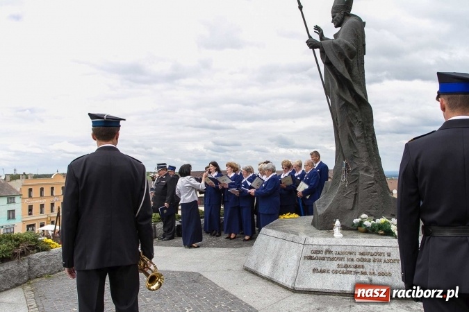 Zdjęcie w galerii na portalu naszraciborz.pl: Strażacy ze Śląska i Opolszczyzny pielgrzymowali do św. Anny  wiadomości z regionu