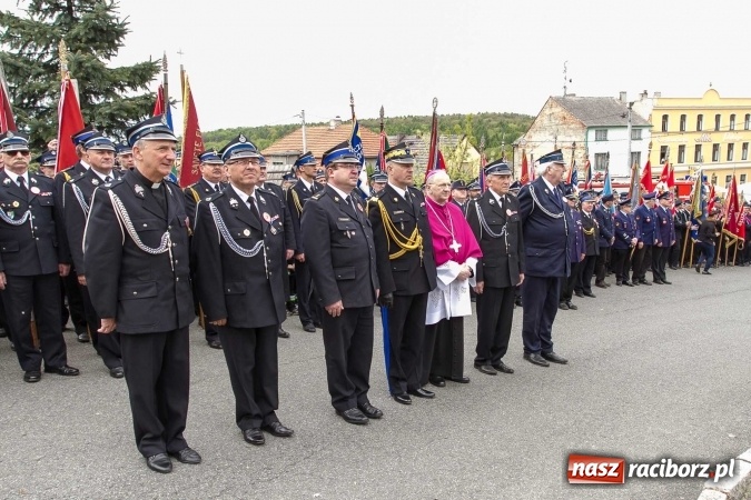 Zdjęcie w galerii na portalu naszraciborz.pl: Strażacy ze Śląska i Opolszczyzny pielgrzymowali do św. Anny  wiadomości z regionu