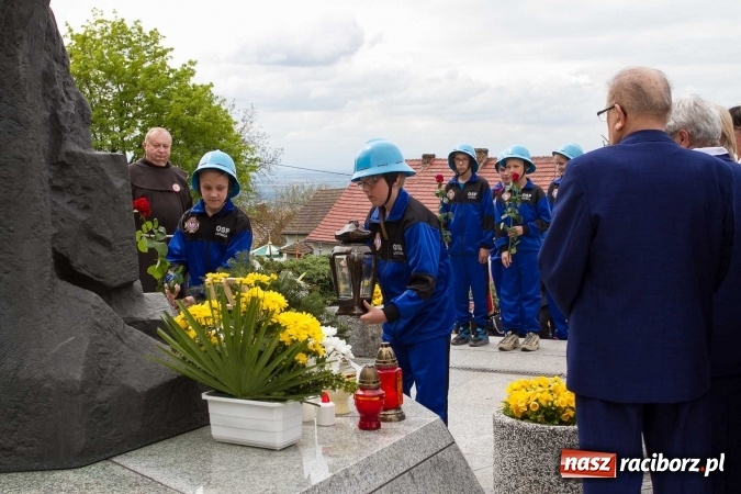 Zdjęcie w galerii na portalu naszraciborz.pl: Strażacy ze Śląska i Opolszczyzny pielgrzymowali do św. Anny  wiadomości z regionu
