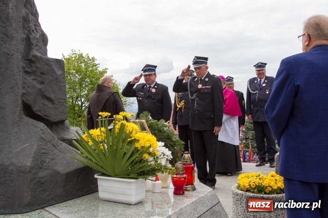 Zdjęcie w galerii na portalu naszraciborz.pl: Strażacy ze Śląska i Opolszczyzny pielgrzymowali do św. Anny  wiadomości z regionu