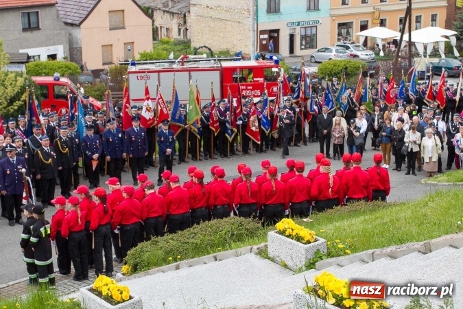 Zdjęcie w galerii na portalu naszraciborz.pl: Strażacy ze Śląska i Opolszczyzny pielgrzymowali do św. Anny  wiadomości z regionu