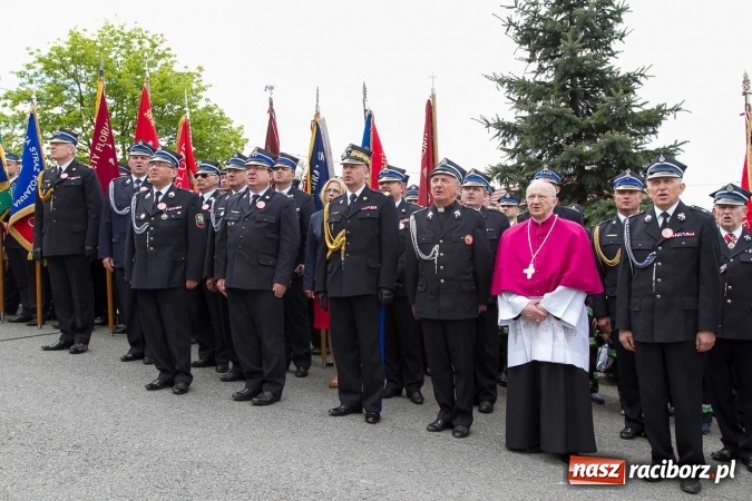 Zdjęcie w galerii na portalu naszraciborz.pl: Strażacy ze Śląska i Opolszczyzny pielgrzymowali do św. Anny  wiadomości z regionu