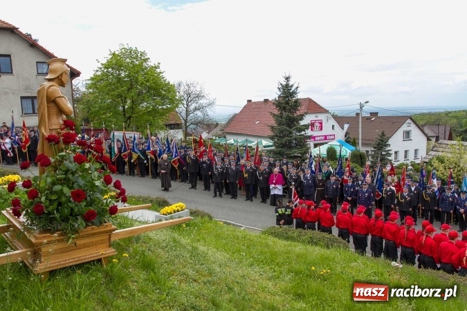 Zdjęcie w galerii na portalu naszraciborz.pl: Strażacy ze Śląska i Opolszczyzny pielgrzymowali do św. Anny  wiadomości z regionu
