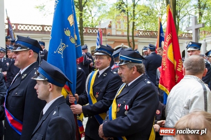 Zdjęcie w galerii na portalu naszraciborz.pl: Strażacy ze Śląska i Opolszczyzny pielgrzymowali do św. Anny  wiadomości z regionu