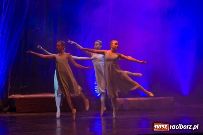 Zdjęcie w galerii na portalu naszraciborz.pl: Kraina lodu - Czesi zachwycili w RCK widowiskiem baletowym wiadomości z regionu