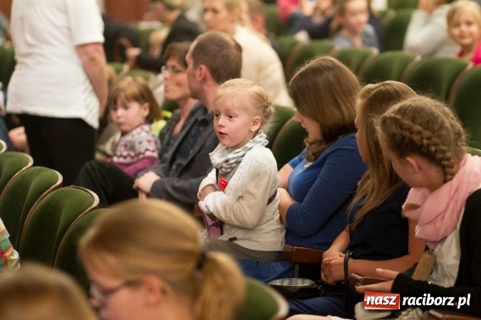 Zdjęcie w galerii na portalu naszraciborz.pl: Kraina lodu - Czesi zachwycili w RCK widowiskiem baletowym wiadomości z regionu