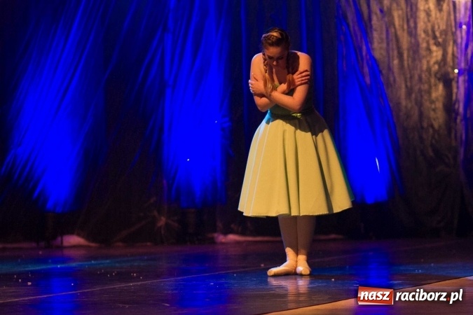 Zdjęcie w galerii na portalu naszraciborz.pl: Kraina lodu - Czesi zachwycili w RCK widowiskiem baletowym wiadomości z regionu