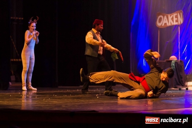 Zdjęcie w galerii na portalu naszraciborz.pl: Kraina lodu - Czesi zachwycili w RCK widowiskiem baletowym wiadomości z regionu